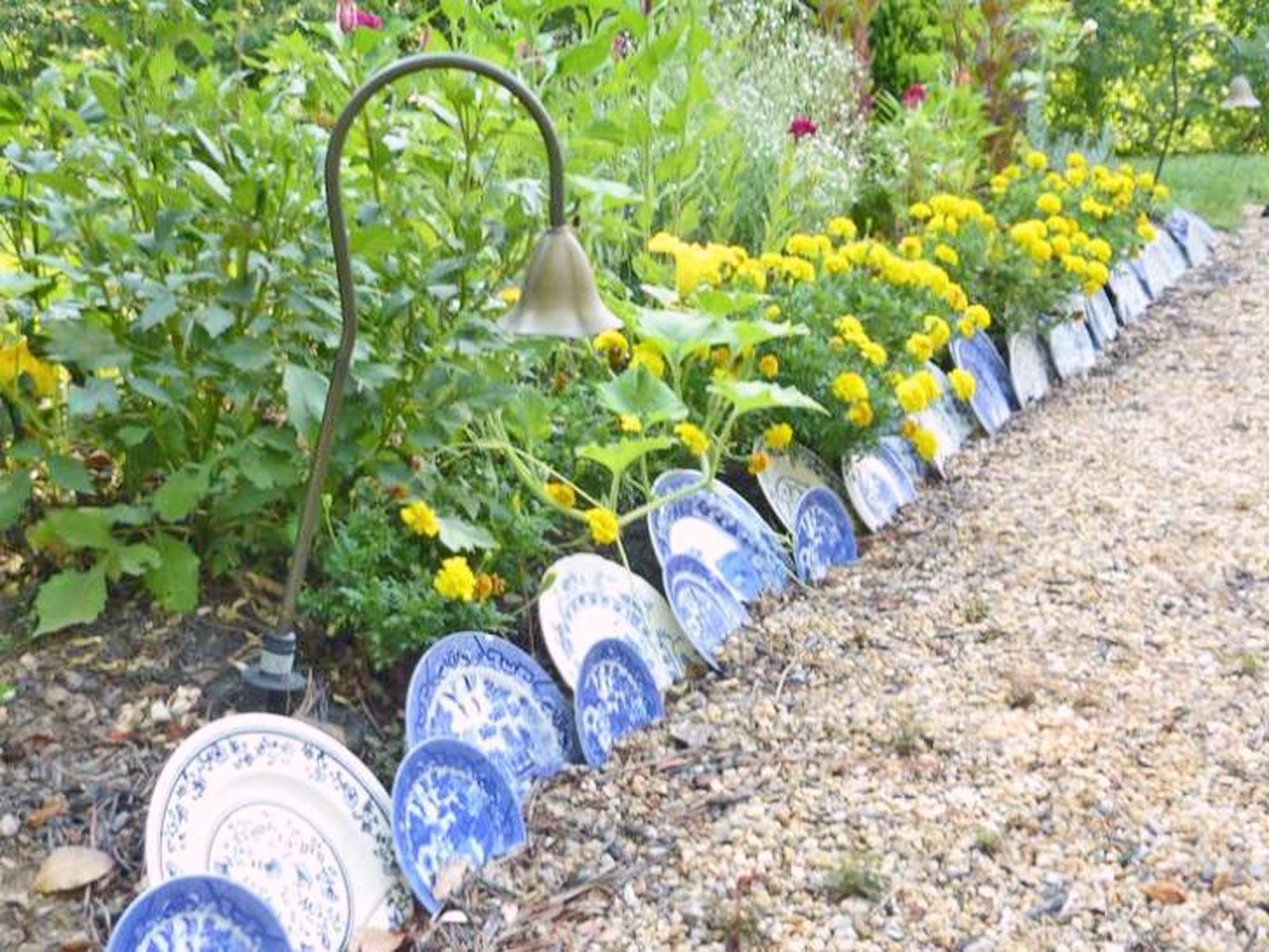 15 Garden Edging Ideas