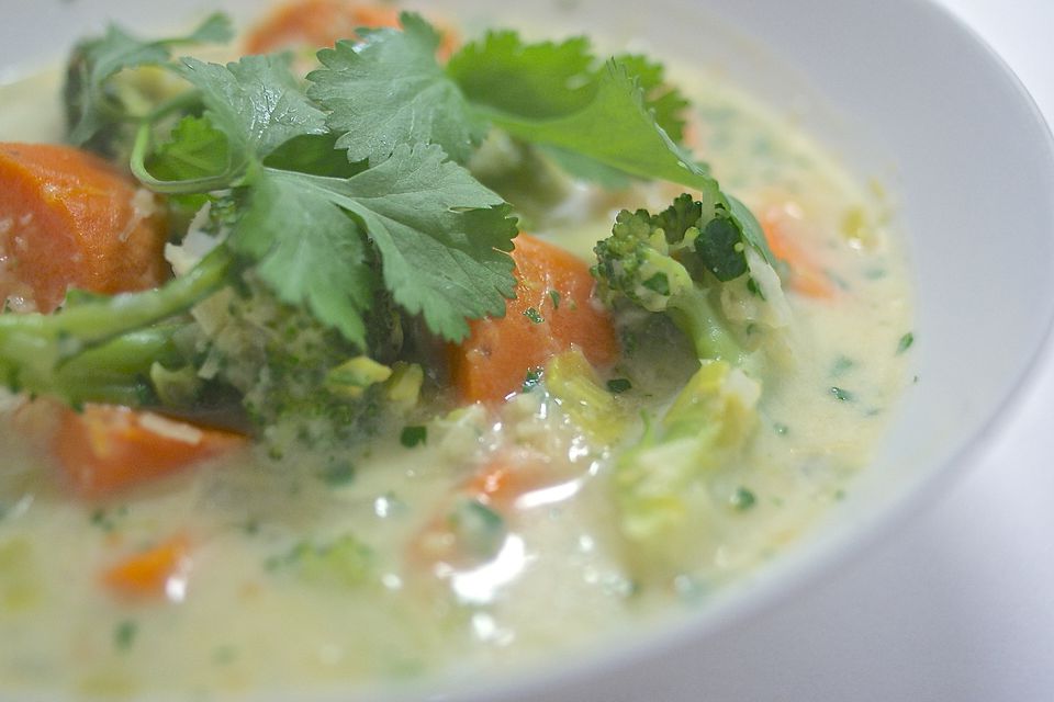 Easy Sweet Potato  Broccoli Curry