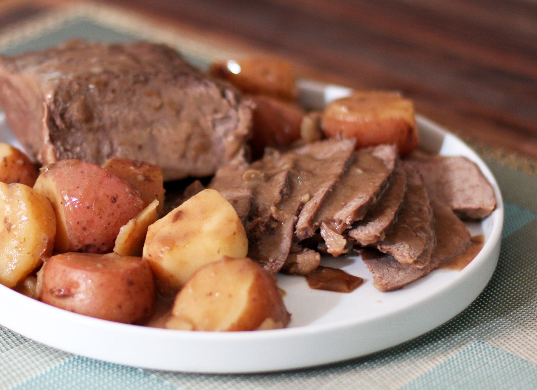 Easy and Delicious Slow Cooker Beef Recipes