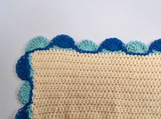 Download Two-Color Treble Crochet Shell Stitch Edging Pattern