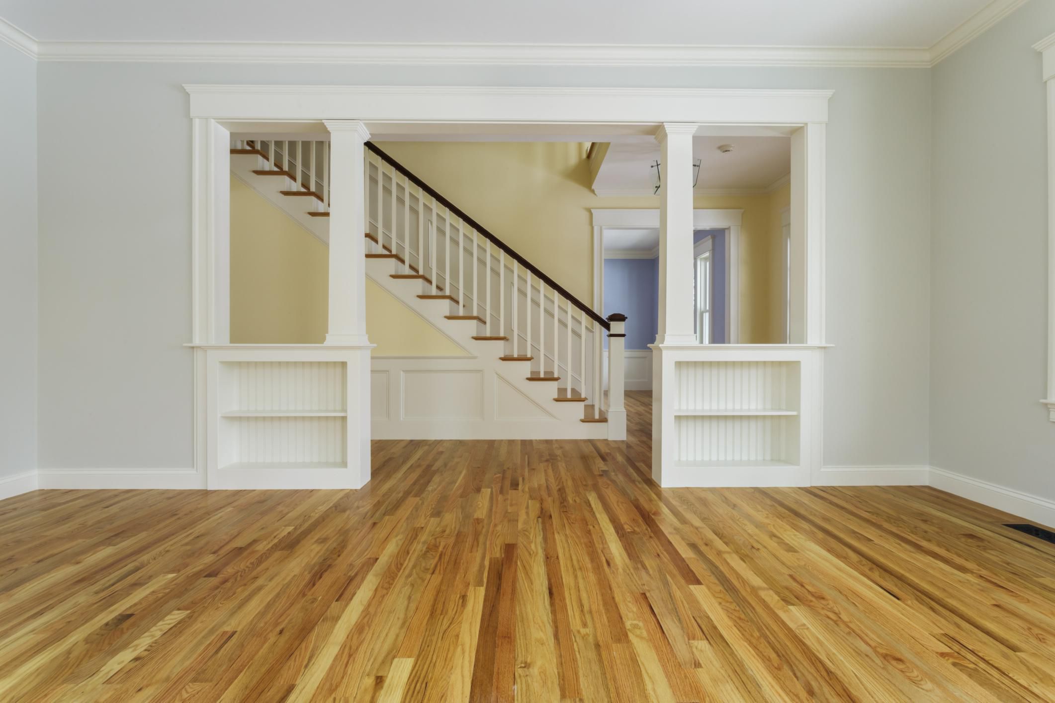 Laminate Vs Hardwood Flooring How They Compare