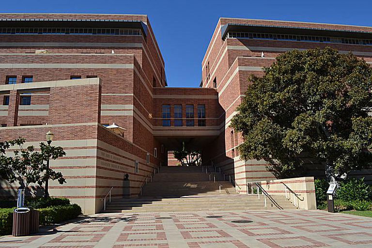 ucla anderson campus tour