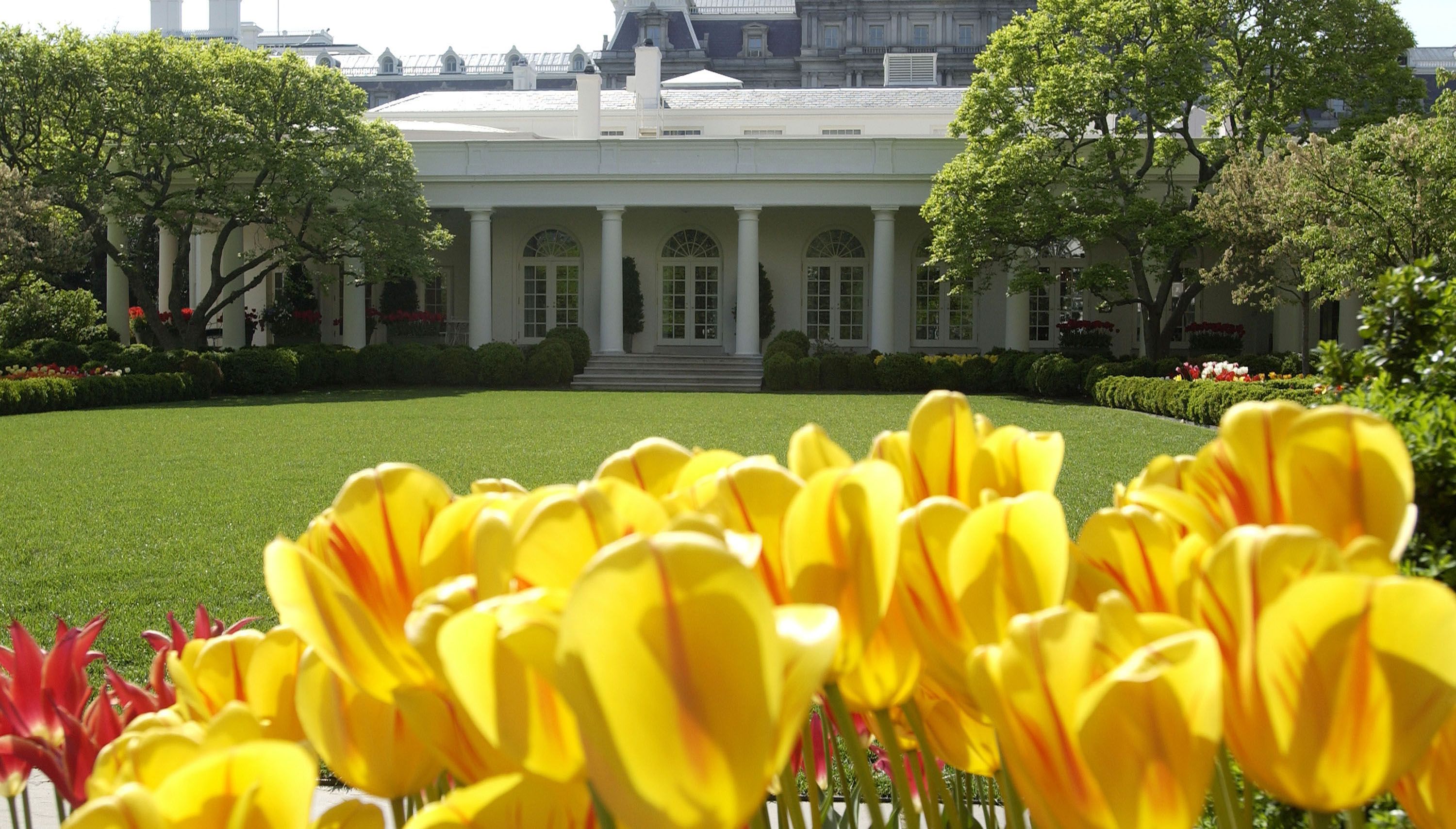 white house garden tour