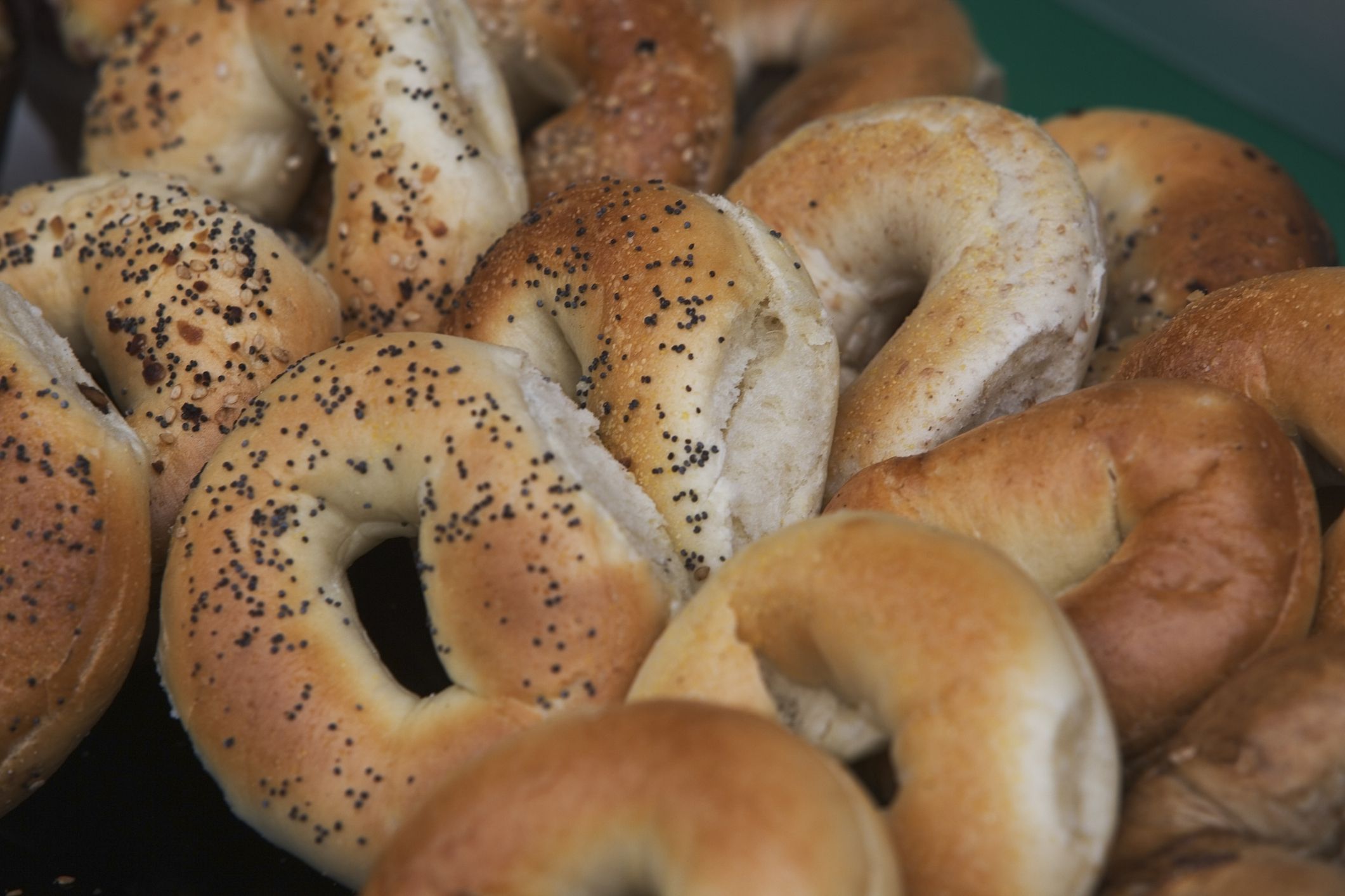 what-makes-a-roll-a-bagel-and-how-are-bagels-made