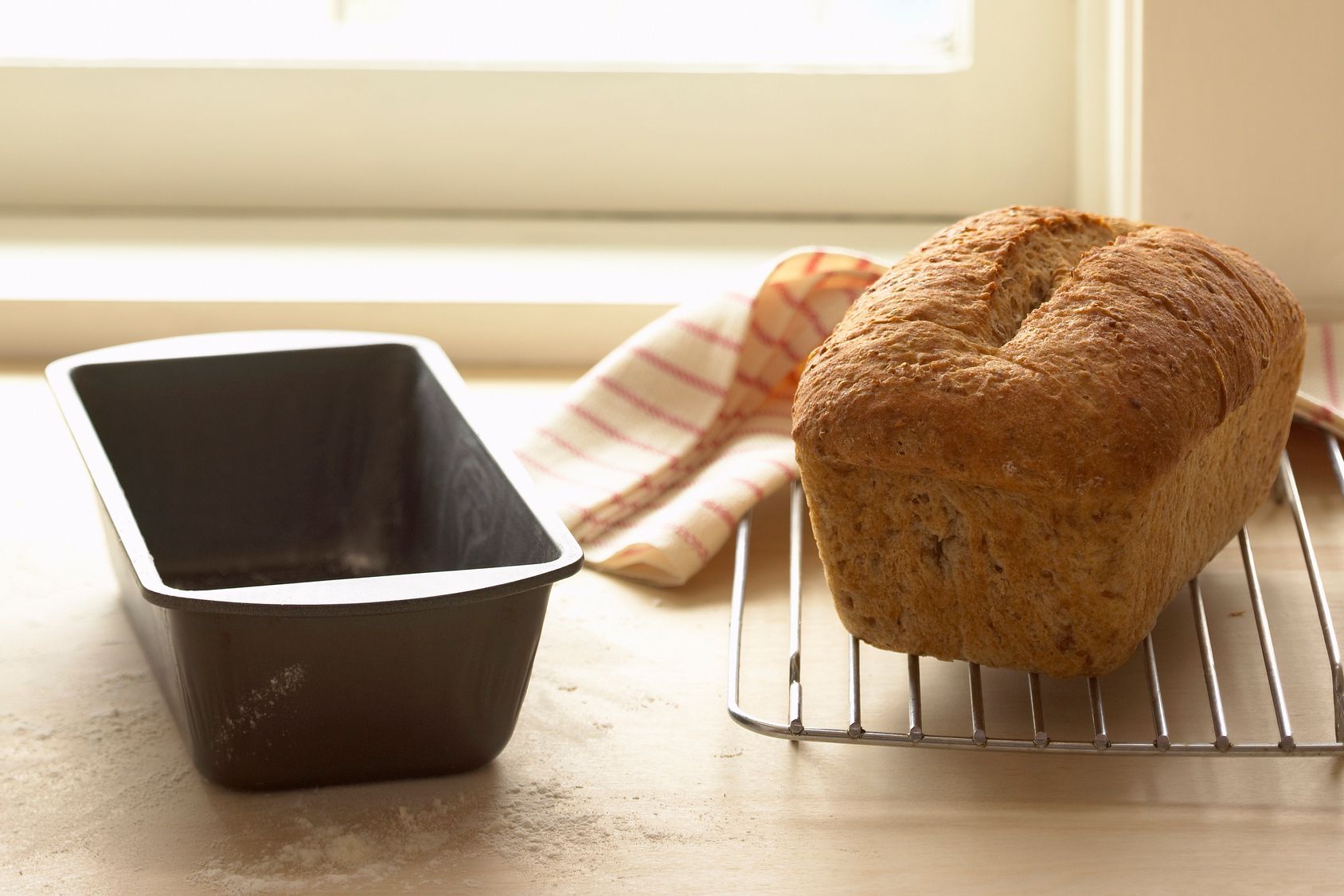 how-to-properly-grease-a-bread-pan