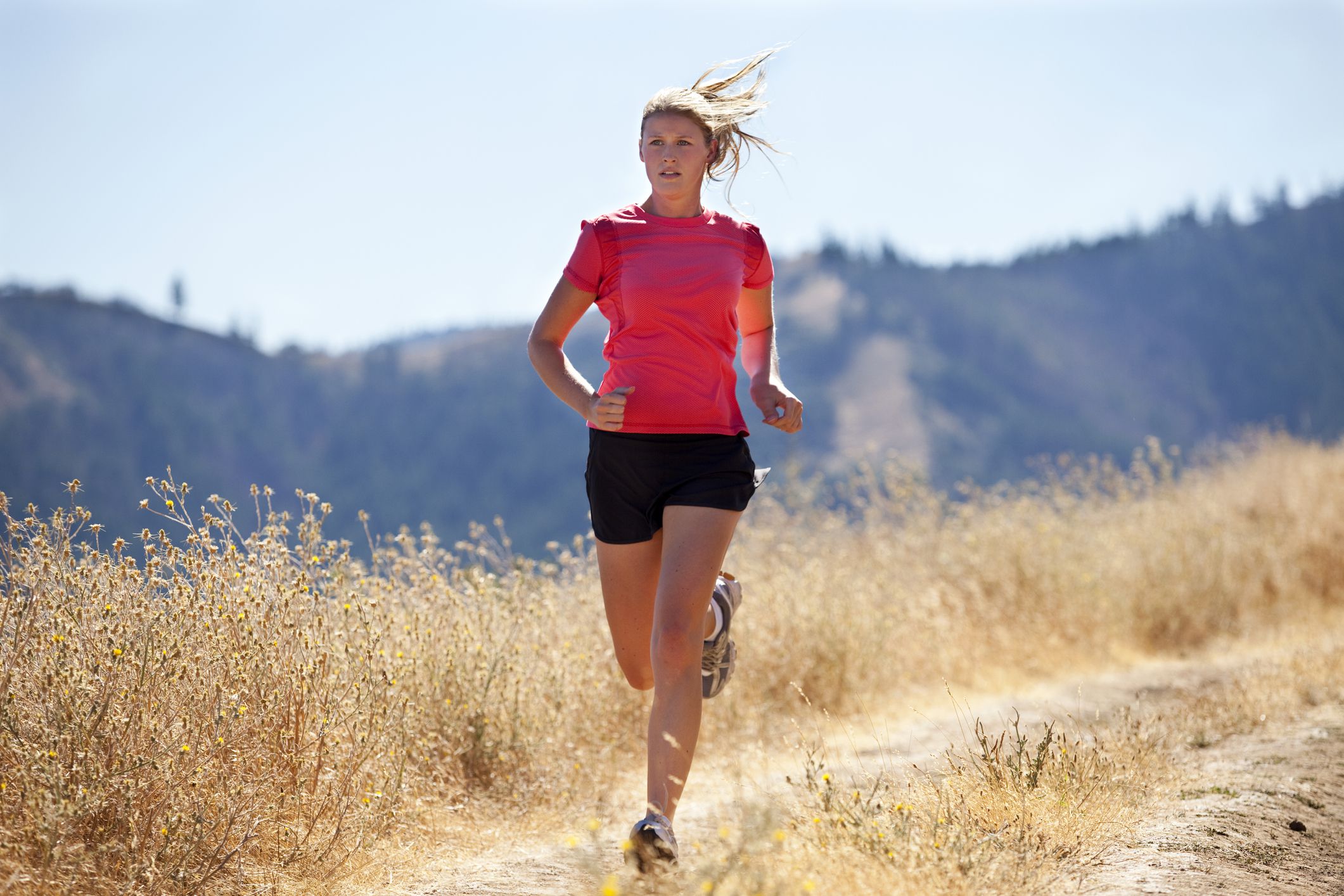 How to Dress for Hot Weather Running