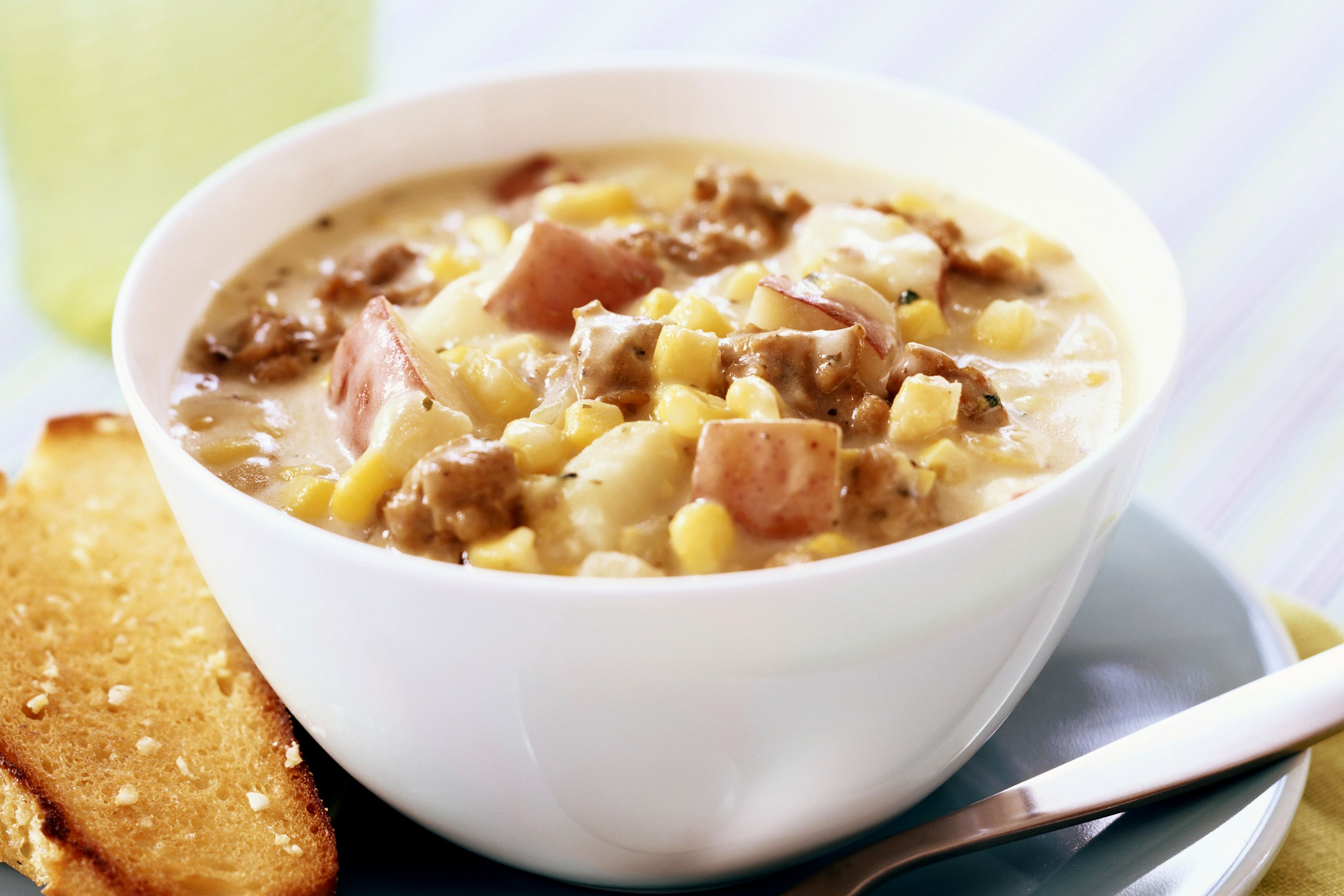 Crock Pot Corn and Ground Beef Chowder Recipe