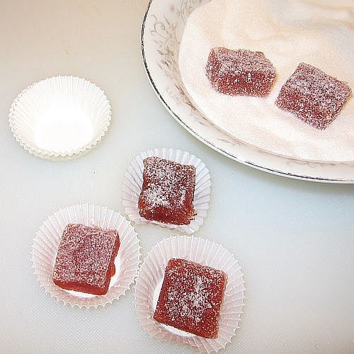 Step-by-step Instructions for Making Quince Candy