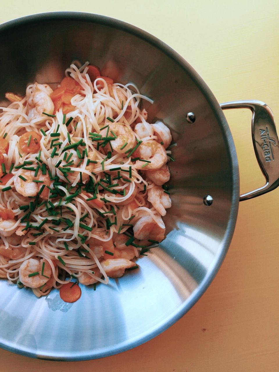 asian-stir-fried-shrimp-and-rice-noodles