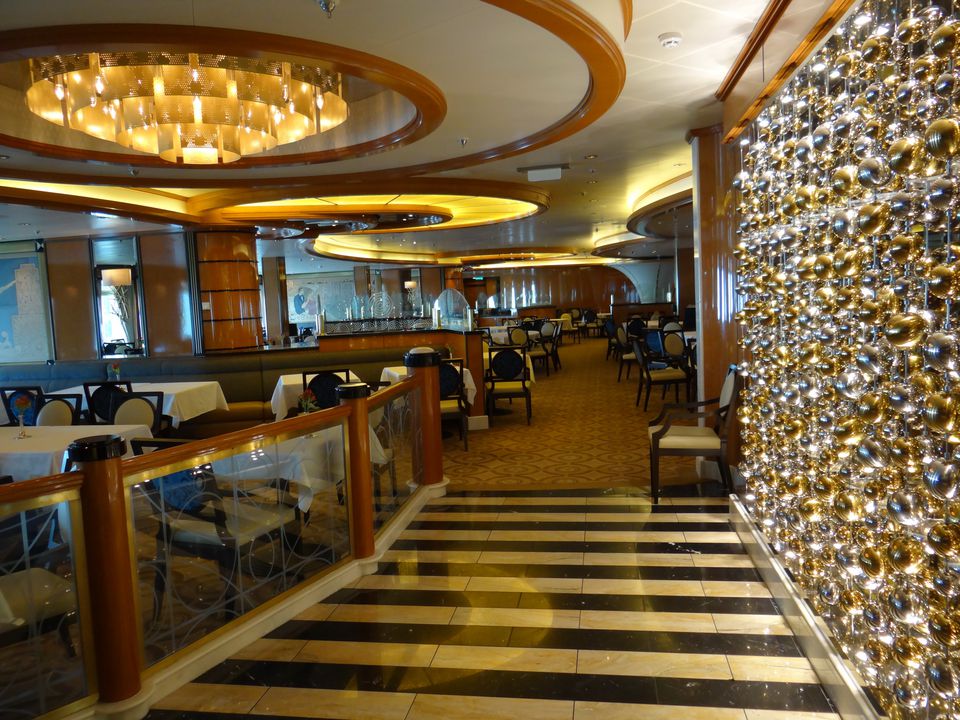 royal princess main dining room