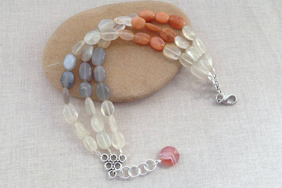 Download These Beaded Bracelet Projects Are Easy